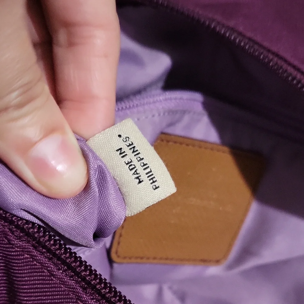 Vintage Coach Purple Crossbody Bag with Gold Hardware and Adjustable Straps - Picture 7 of 16